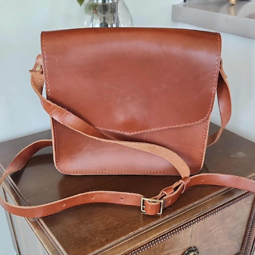 Portland Leather Crossbody
